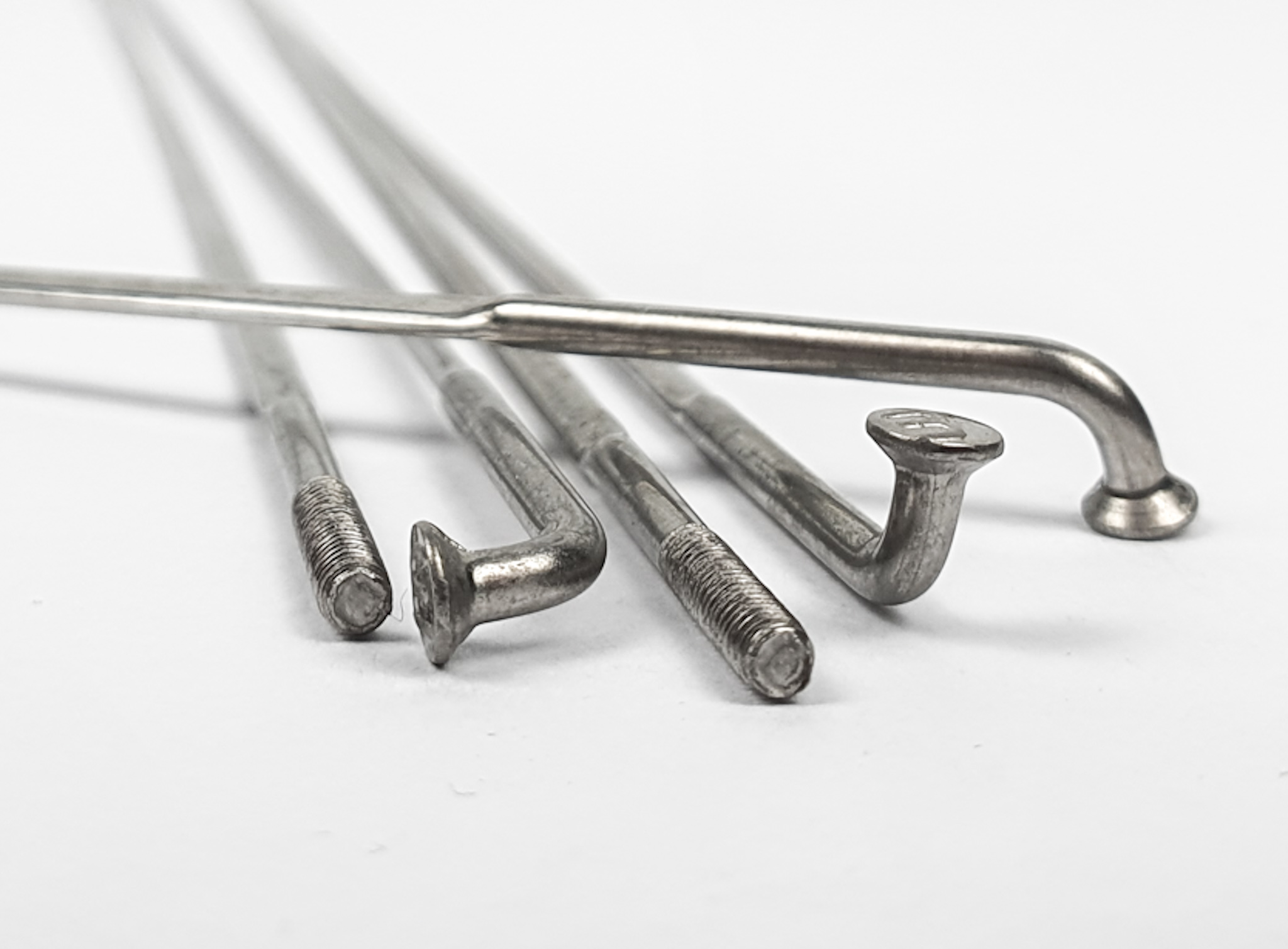 CN MAC 424 Messerspeichen 2.0/0.9x2.2/2.0mm silber 248mm